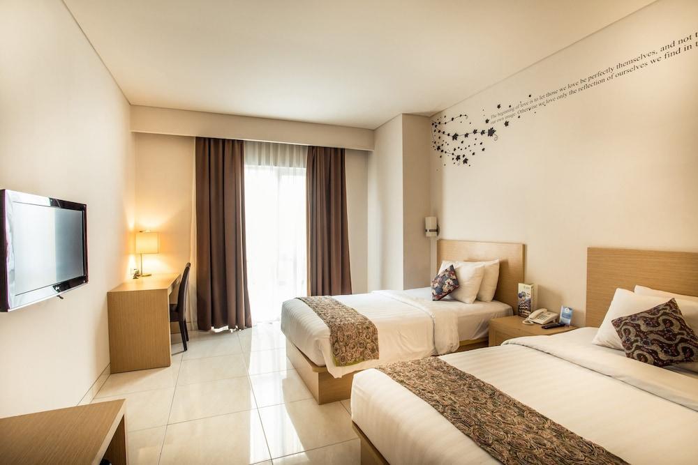 Tusita Boutique Hotel Kuta  Exterior photo